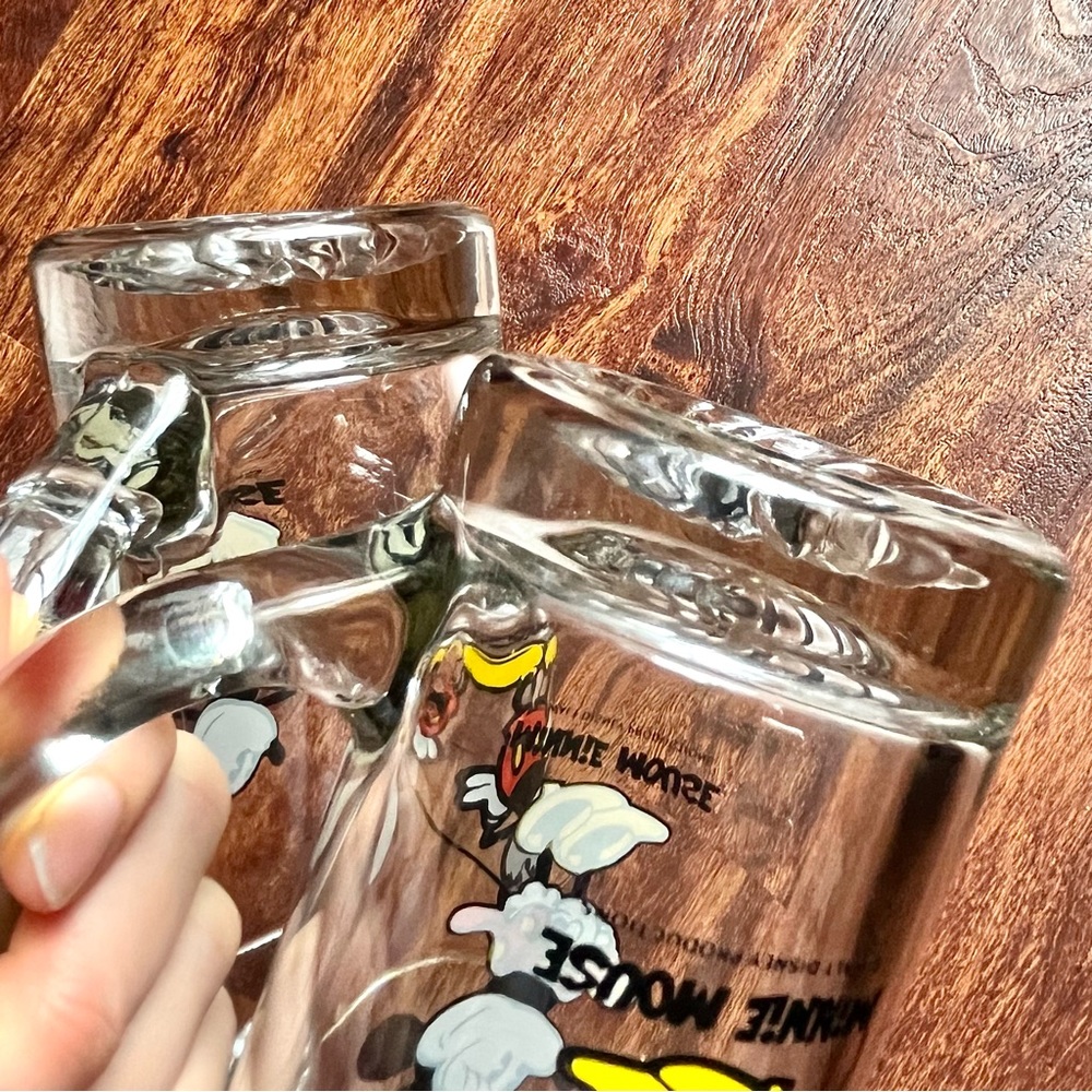 Vintage Disney 1970s Tall Drinking Glasses with Handle Mickey & Minnie Mouse - Picture 7 of 9
